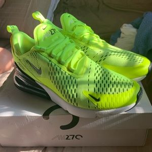 Nike Air Max 270 “Volt”